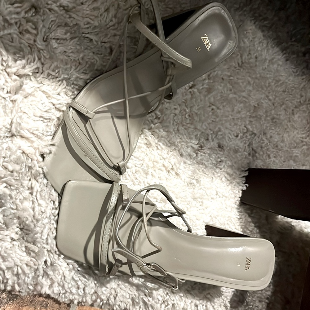 Square toe, sage Zara Heels. Size 38; heel measures as 4 inches!